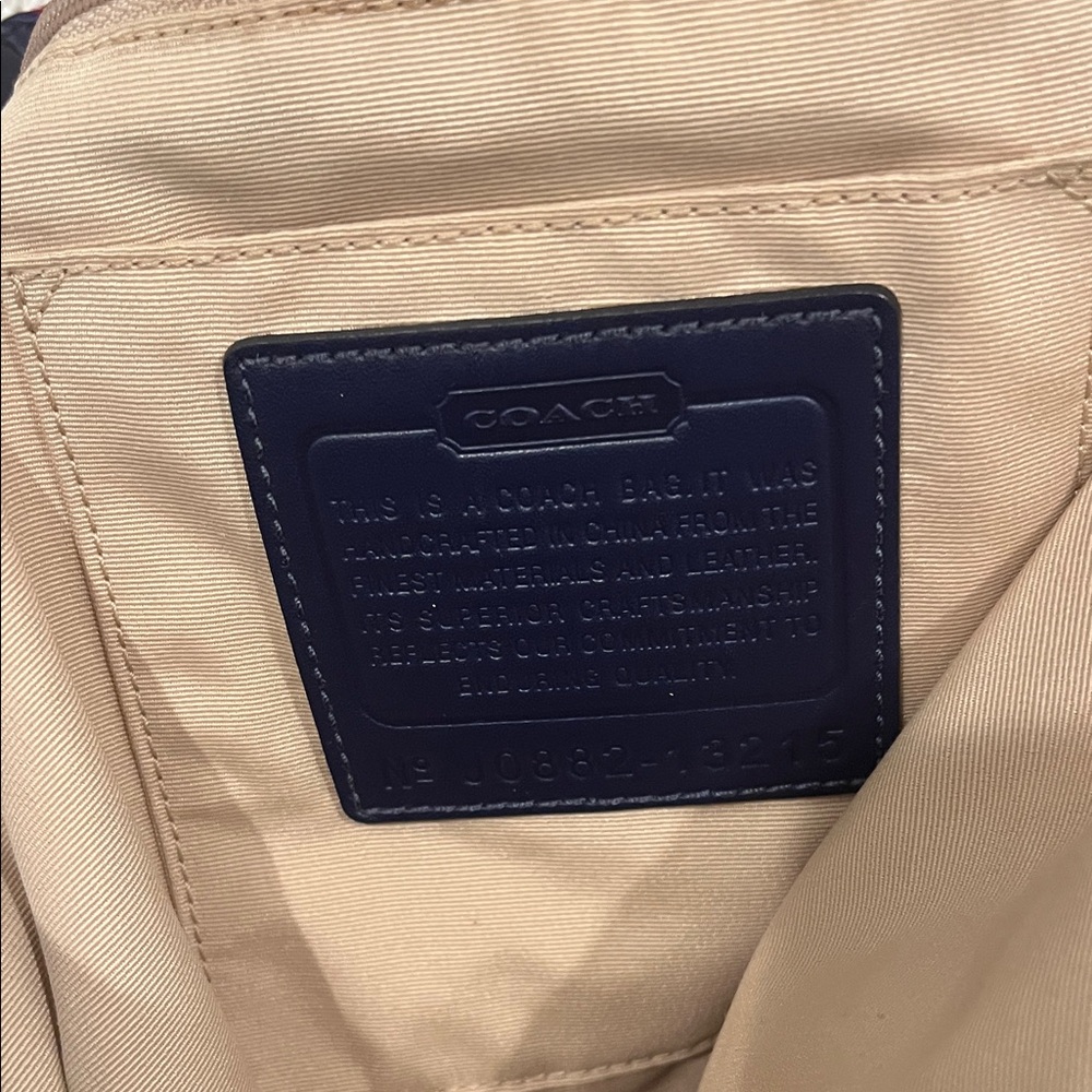 COACH Shoulder Bag Graphic Op Art Resort Collection With Charms - Picture 7 of 16